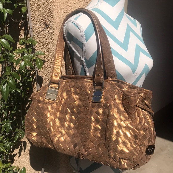 Michael Kors Handbags - Micheal Kors Gold Metallic Shoulder Bag